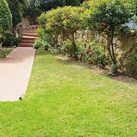 Villa Africa *
